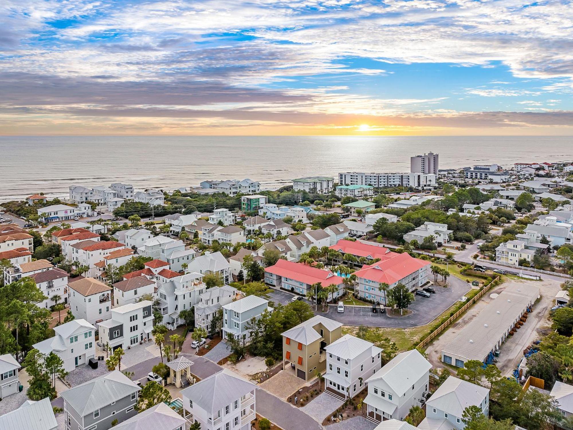 Shellabrate Good Times A Brand New Home For 2024 Only 3 Blocks To The Beach With Community Pool Санта-Роза-Бич Экстерьер фото